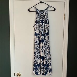 Chic Floral Navy and White Midi Dress